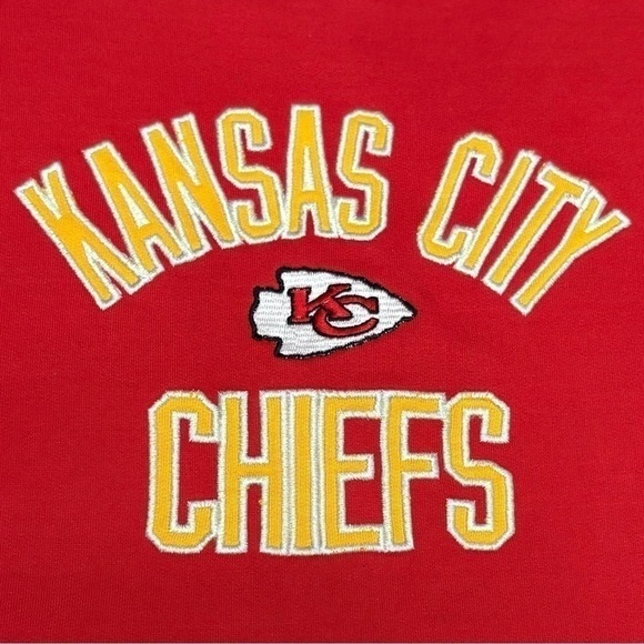 Taylor Swift FAV KC Chiefs red Y2K EUC embroidered logo black & gray stripe YL - Picture 2 of 10